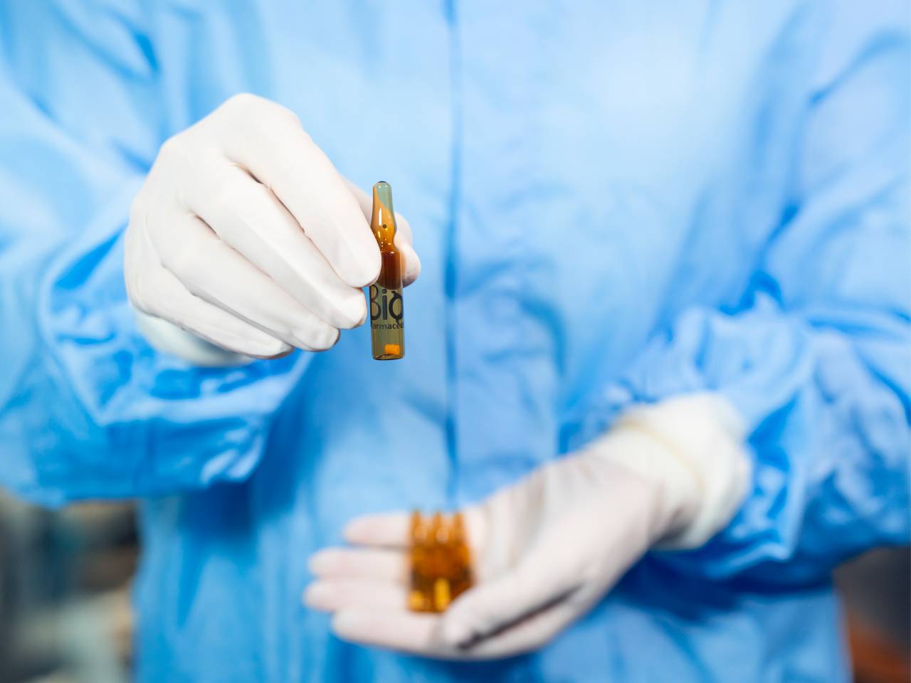 Equipe BiosFarmacêutica reunida em ambiente profissional